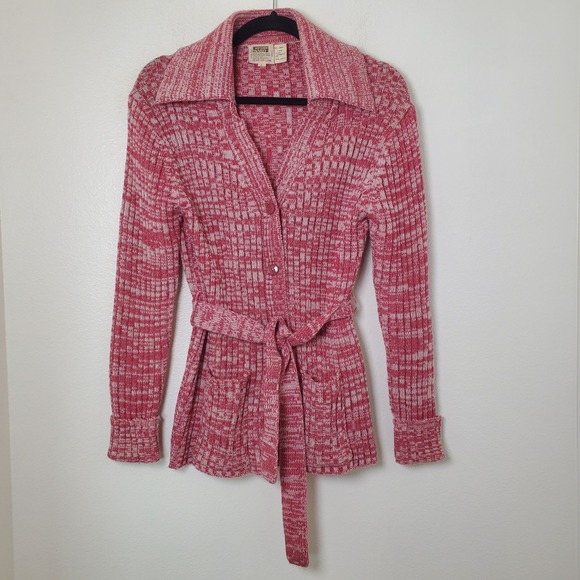 Vintage 1970s Cranberry Marled Knit Belted Cardigan Sweater Jacket with Pockets - Picture 15 of 15
